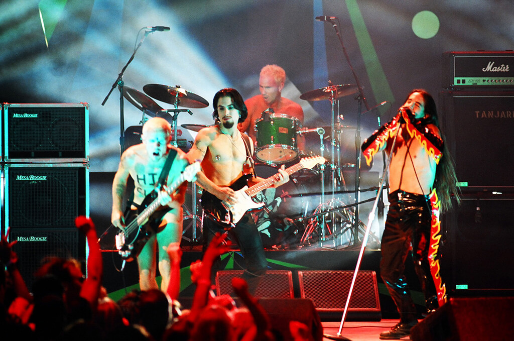 redhotchilipeppers-42832-48606.jpg