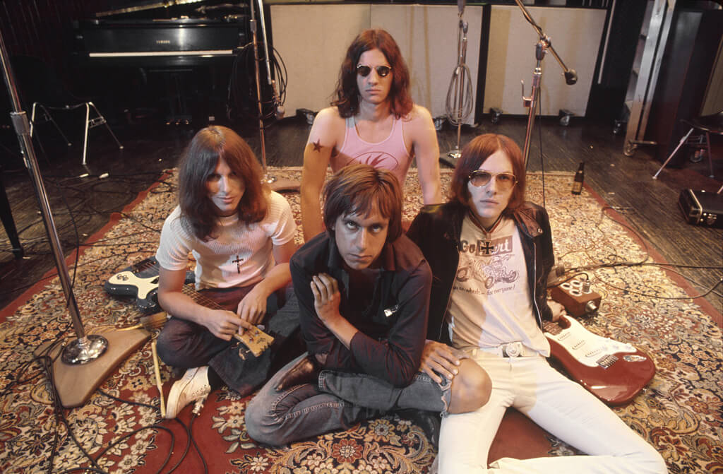the-stooges-63205-80037.jpg