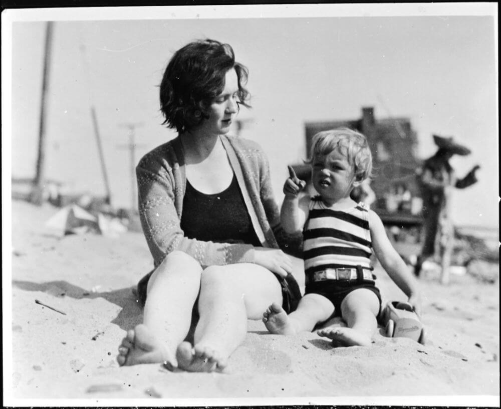 Marilyn-and-her-Mom-30884-17807.jpg