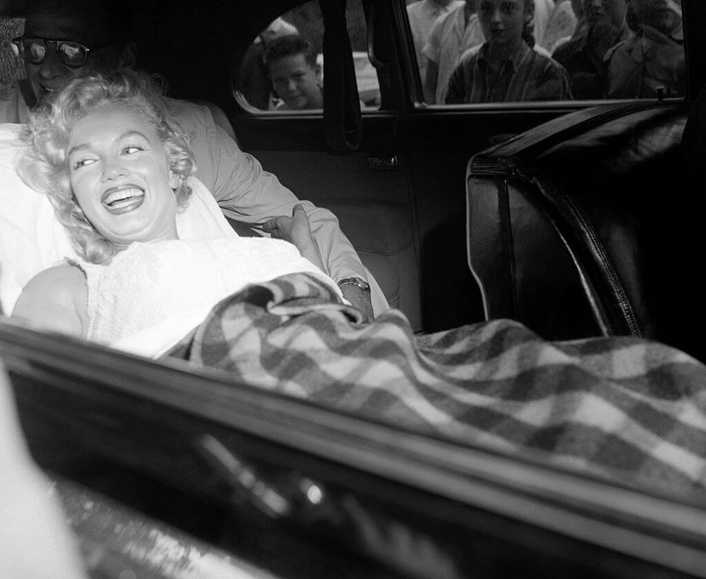 marilyn-leaves-hospital-47009-68748.jpg