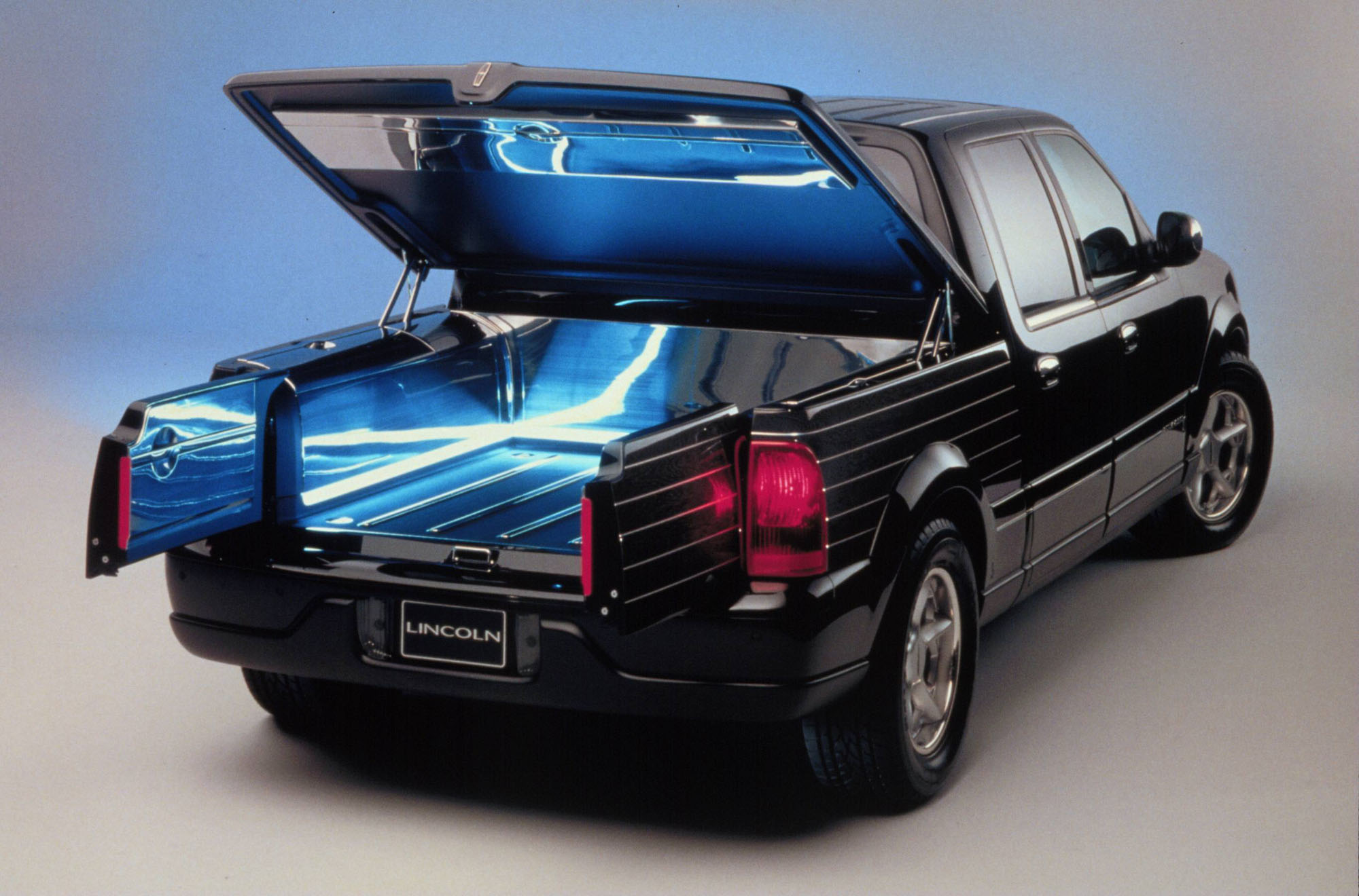 lincoln blackwood lincoln blackwood worst pickup trucks ever