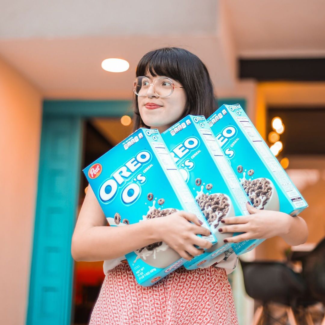 cereal cereal boxes look yummy to eat
