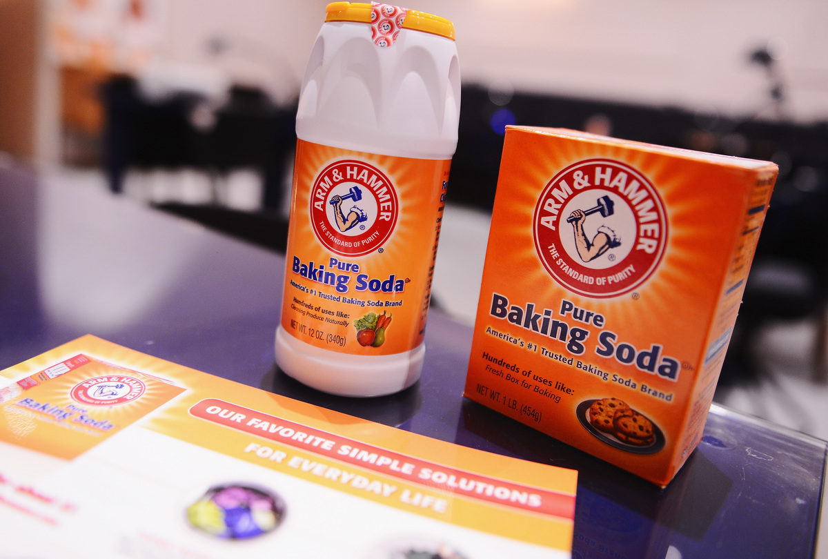 baking soda uti-464952946 A general view of atmosphere at a special beauty tips and tricks sharing event hosted by Lo Bosworth and ARM & HAMMER Baking Soda at Paintbox Salon on February 26, 2015 in New York City.