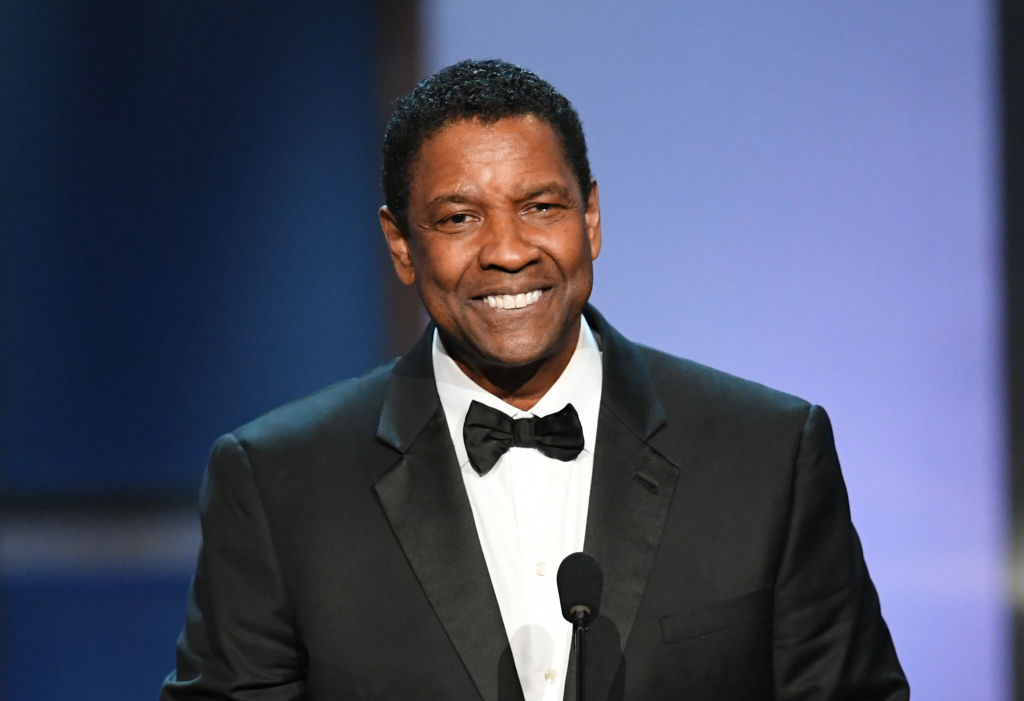 Denzel washington -1154310819 getting an award