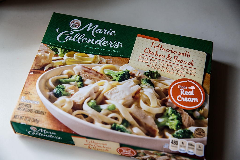 frozen meal 548776097 a marie callender's fettuccine with chicken and broccoli frozen meal