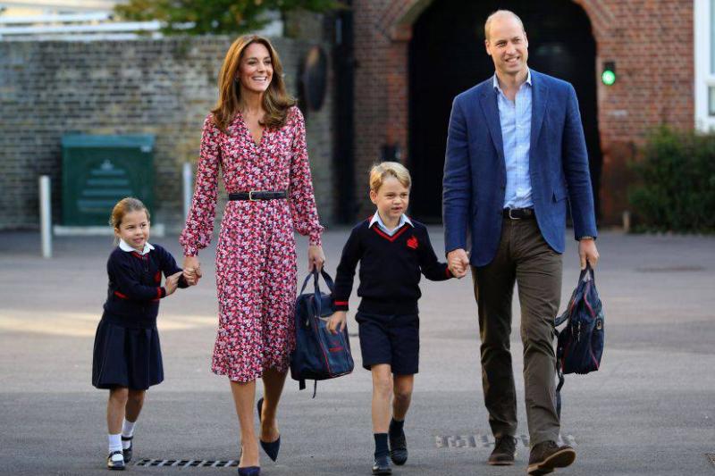Cambridge-family1166043398 Cambridge-family1166043398