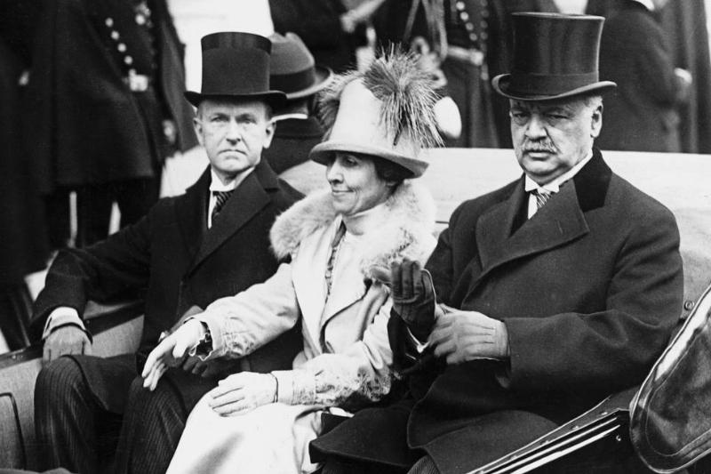 grace coolidge-514891546 Calvin and Grace Coolidge drive with Senator Curtis on the way to the 1925 inauguration