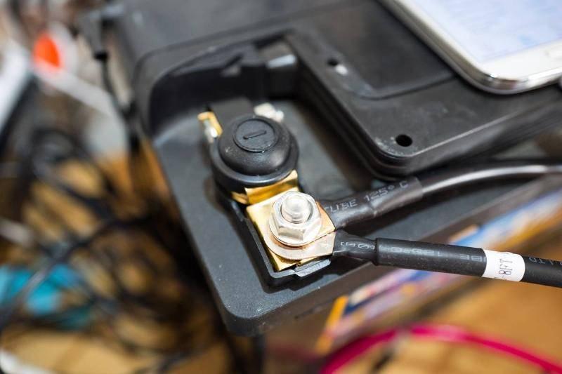 solar-battery-terminal.-69598 solar-battery-terminal.-69598