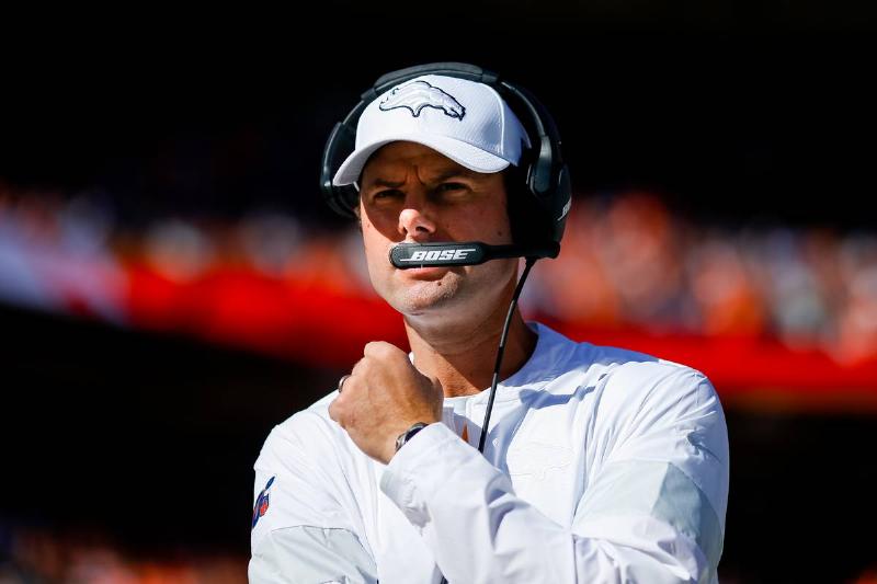 Tennessee Titans v Denver Broncos