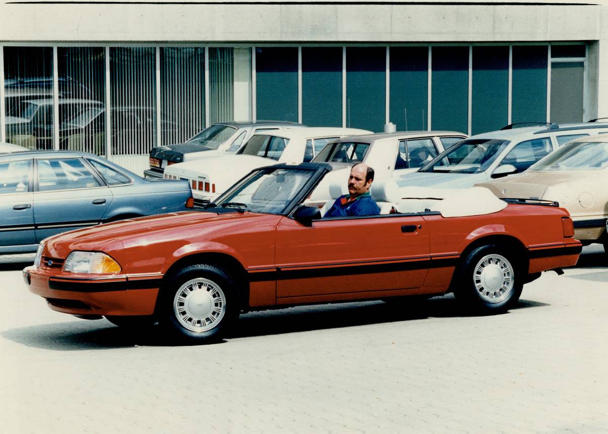 Ford Mustang GT (Fox-body) Ford Mustang GT (Fox-body)