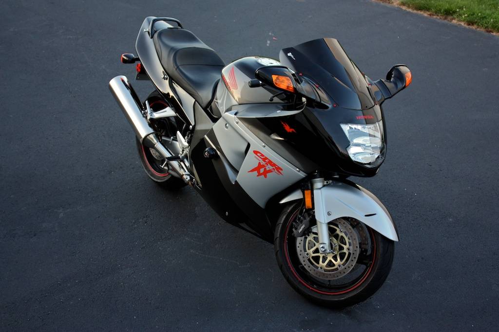 Honda CBR1100XX Blackbird Honda CBR1100XX Blackbird