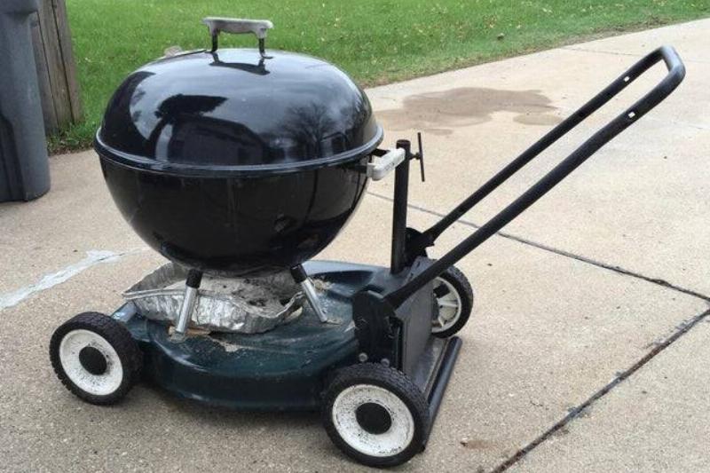 barbecue barbecue on lawnmower