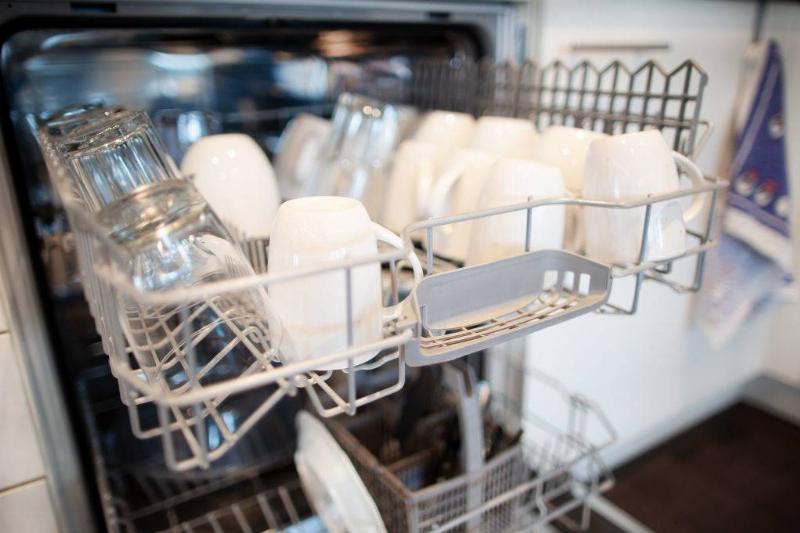 dishwasher dishwasher