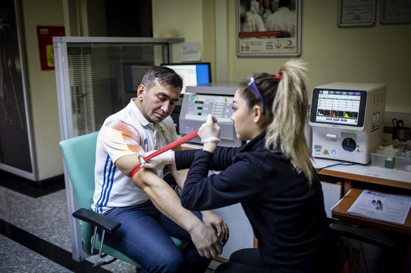 Medalled blood donor Vedat Gunaydin becomes hope for cancer patients Medalled blood donor Vedat Gunaydin becomes hope for cancer patients