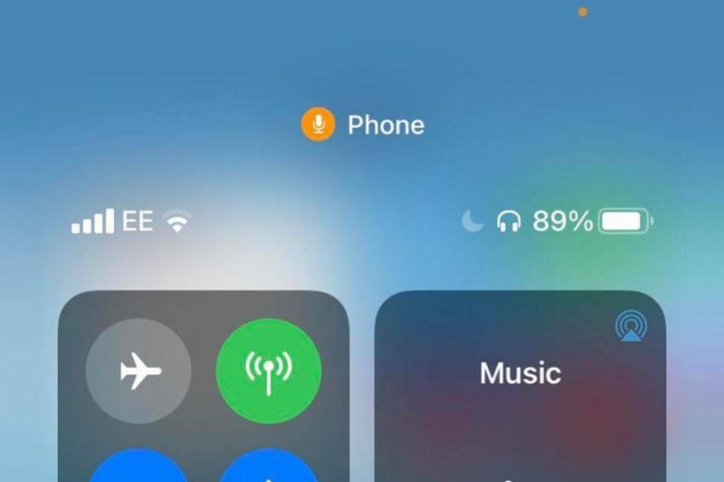 apple-iphone--orange-dot apple-iphone--orange-dot
