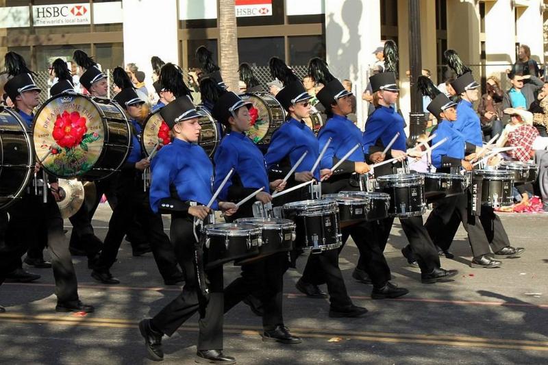1280px-Carmel_HS_Marching_Greyhounds,_Indiana_(12386545153) 1280px-Carmel_HS_Marching_Greyhounds,_Indiana_(12386545153)