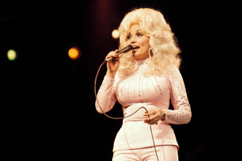 style 84900805 Dolly Parton performing on stage