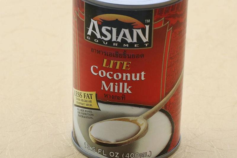 coconut milk 97076938 can of coconut milk