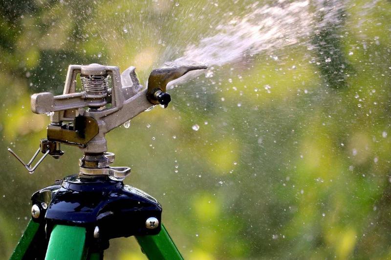 sprinkler-ge629eded1_1920