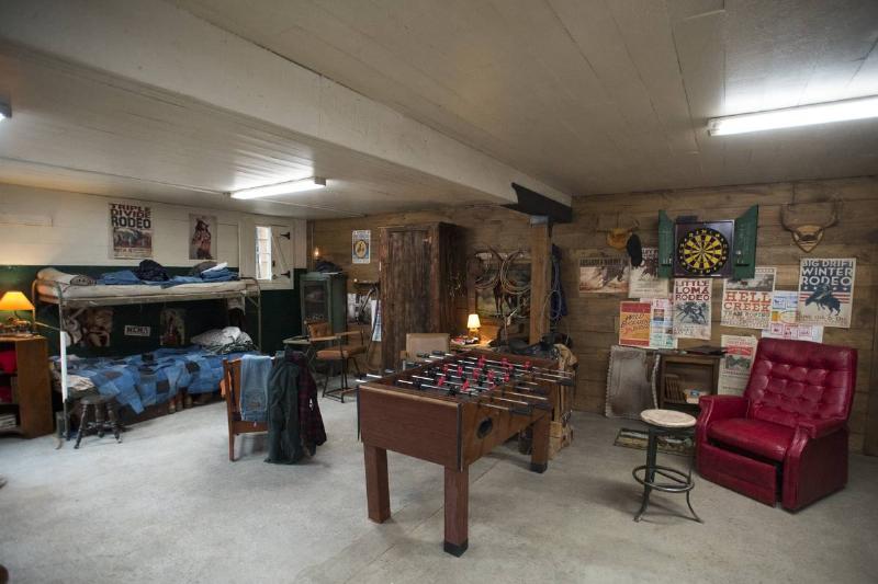 JV34H36AAZDYTCKPZFZ3UJM6OY The Bunkhouse set for the new series titled