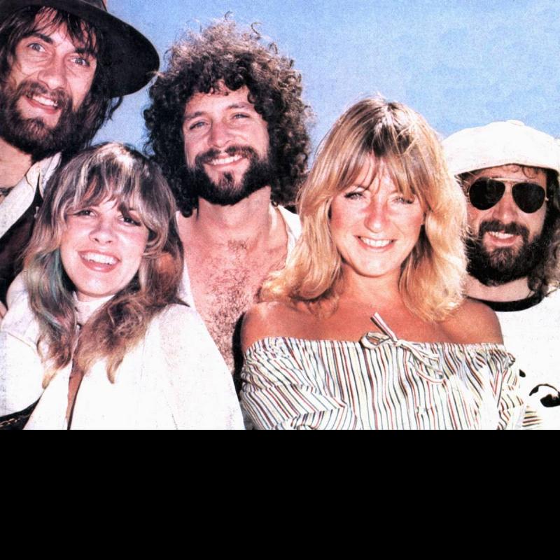 Photo of FLEETWOOD MAC Photo of FLEETWOOD MAC; L-R: Mick Fleetwood, Stevie Nicks, Lindsey Buckingham, Christine McVie, John McVie. Posed, group shot, c.1975