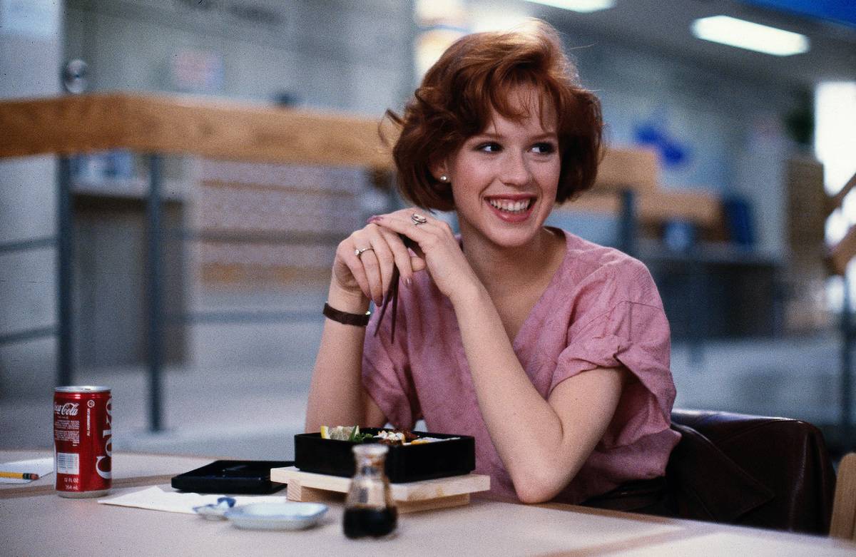 molly ringwald eating sushi in the breakfast club