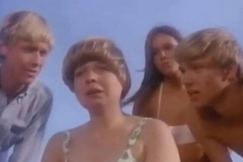 Barbara Hershey Performances - Sandy ( Last Summer ) 1-5 screenshot Barbara Hershey Performances - Sandy ( Last Summer ) 1-5 screenshot
