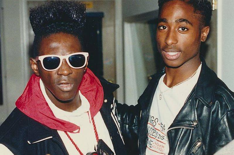 flavor flav 506710431 flavor flav and tupack shakur posing for a photo