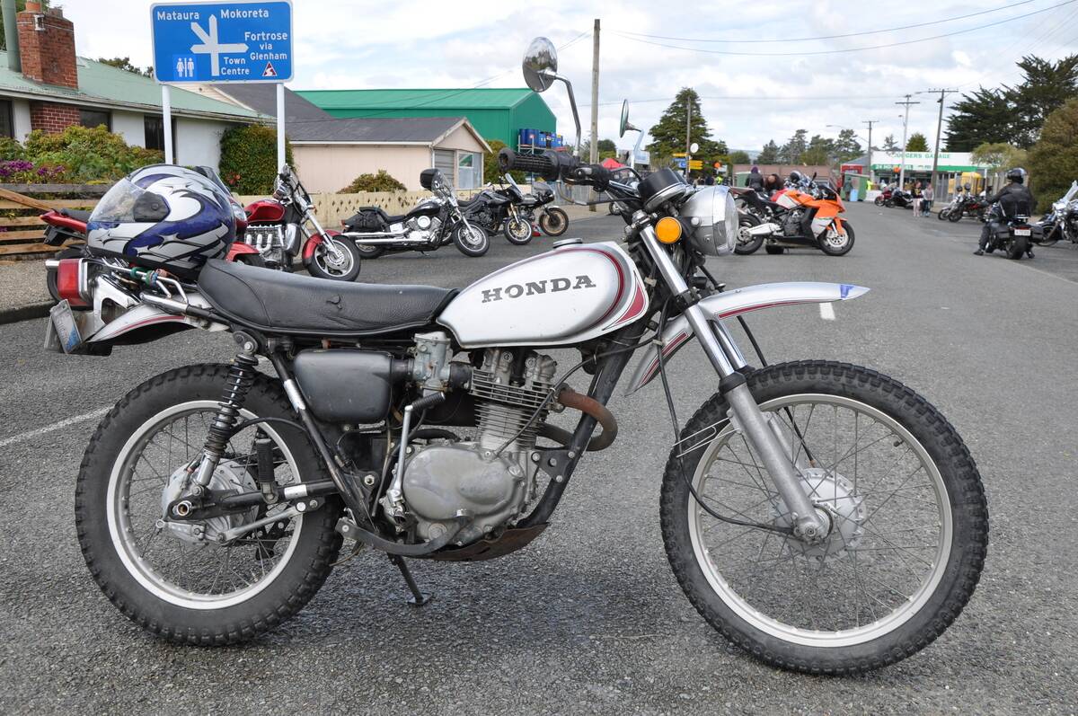 15892460807_c42d779dd3_o