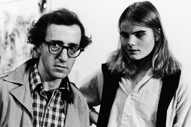 Woody Allen and Mariel Hemingway as Isaac and Tracy in Manhattan Woody Allen and Mariel Hemingway as Isaac and Tracy in Manhattan
