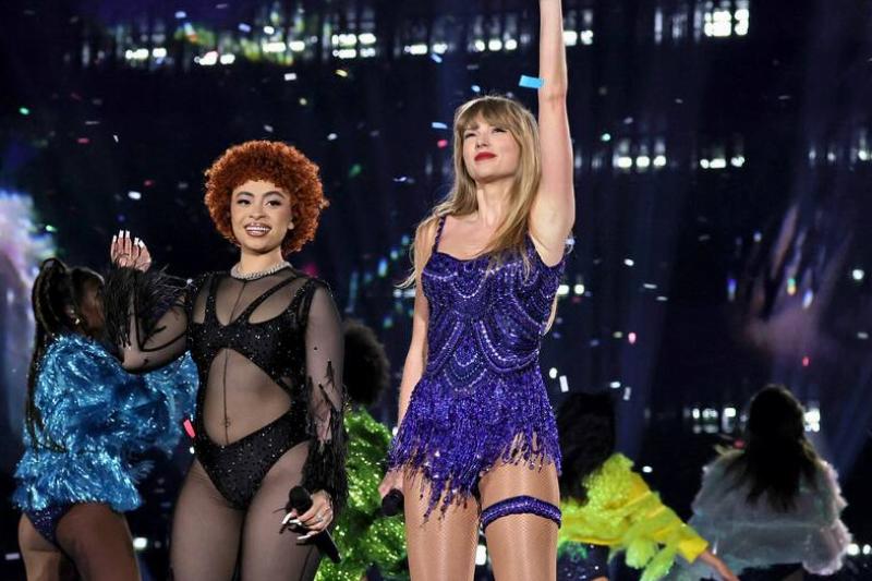 Night Two Of Taylor Swift | The Eras Tour - East Rutherford, NJ Night Two Of Taylor Swift | The Eras Tour - East Rutherford, NJ
