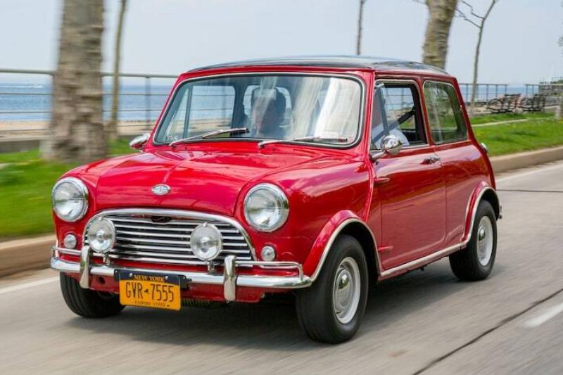 1967-1971-BMC-Mini-Cooper-S-front-three-quarter-in-motion-02 1967-1971-BMC-Mini-Cooper-S-front-three-quarter-in-motion-02