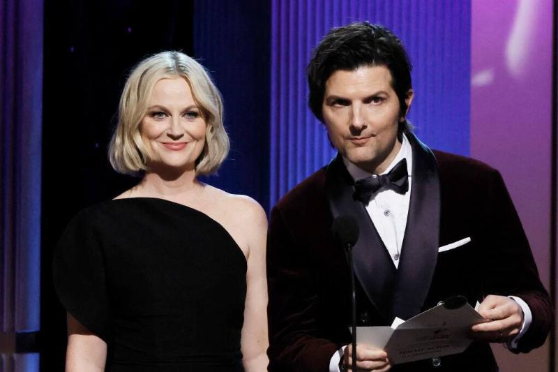 adam scott amy poehler 1469860567 adam scott and amy poehler at 2023 SAG awards