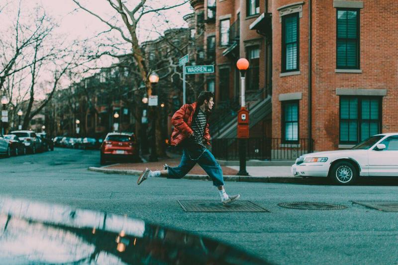 derek-thomson-833EbToi4yA-unsplash