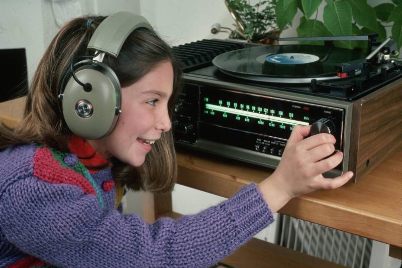 Tuning In to a Radio Station Tuning In to a Radio Station