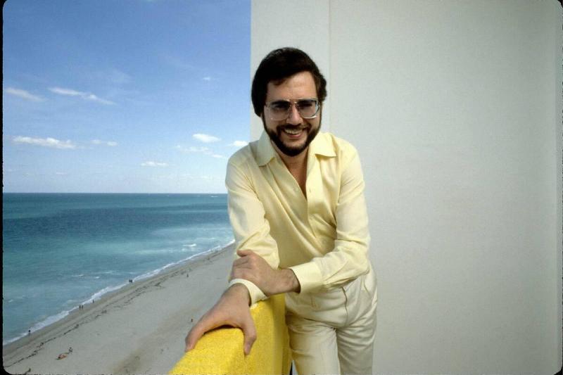 Photo of Rupert HOLMES Photo of Rupert HOLMES