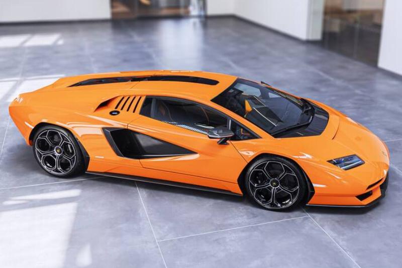 The Lamborghini Countach... The Lamborghini Countach...