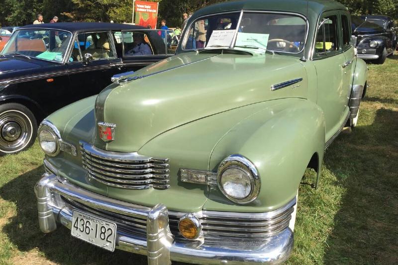 1948_Nash_Ambassador_Super_sedan_two-tone_green_Maryland_Rockville_2015 1948_Nash_Ambassador_Super_sedan_two-tone_green_Maryland_Rockville_2015