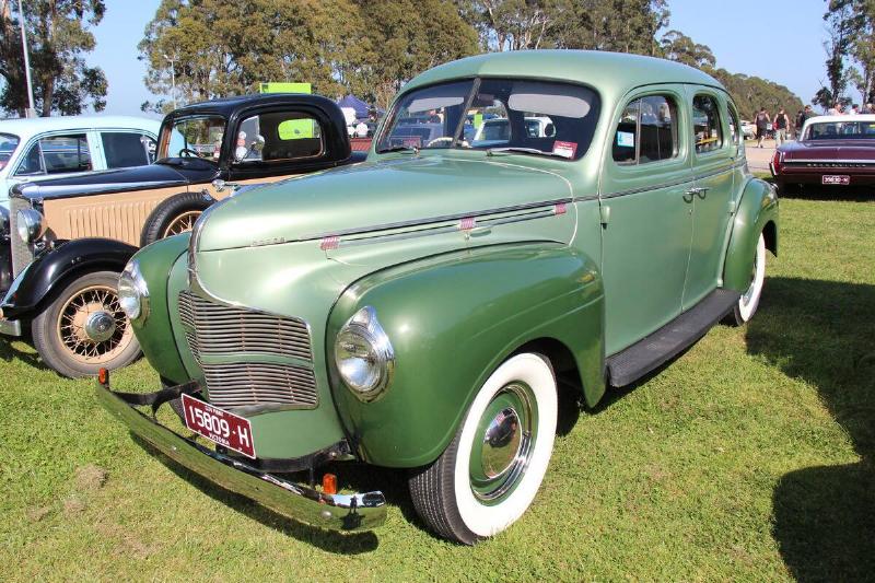 1940_Dodge_D14_Luxury_Liner_Sedan_(21917733320) 1940_Dodge_D14_Luxury_Liner_Sedan_(21917733320)