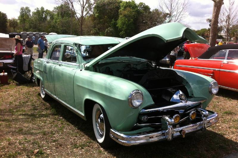 1951_Kaiser-Frazer_Vagabond_hatchback_2013_FL_AACA-1 1951_Kaiser-Frazer_Vagabond_hatchback_2013_FL_AACA-1
