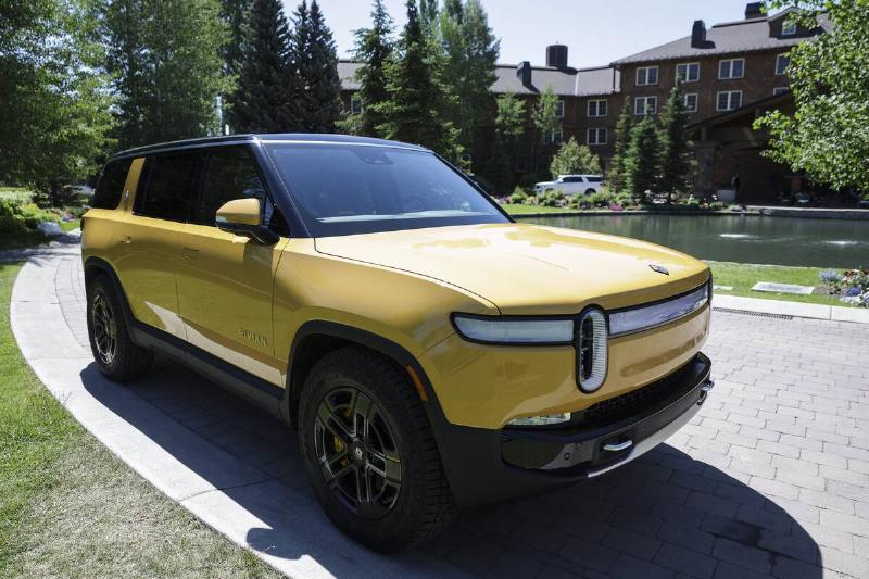 Business And Media Elites Attend Annual Allen & Co Meetings In Sun Valley