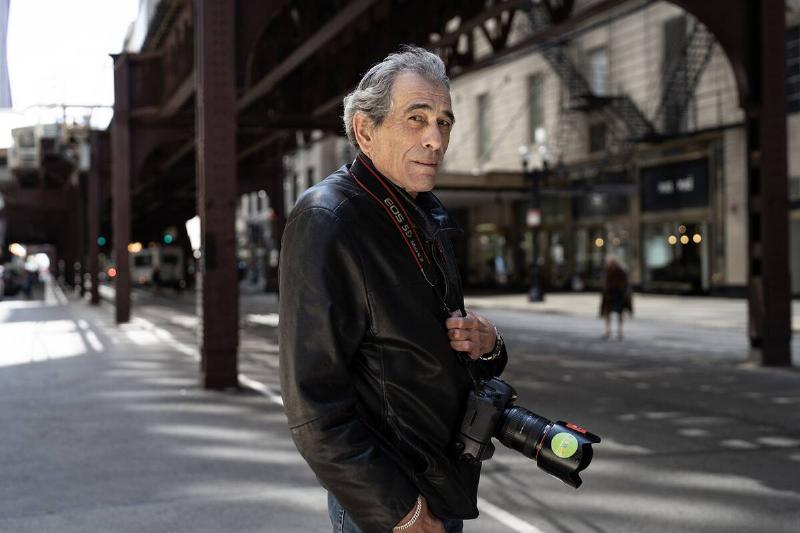 LIFE-CHICAGO-RETIRED-OFFICER-PHOTOGRAPHER-TB