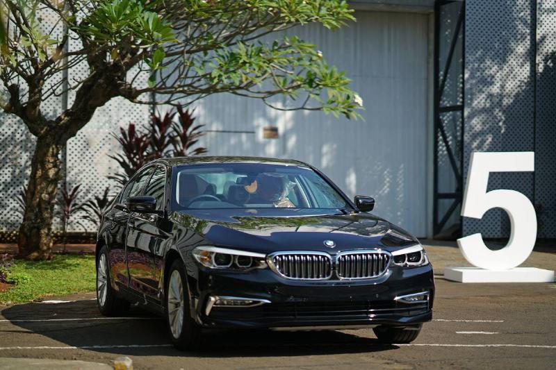 Tour Of The BMW Series 5 Production Plant
