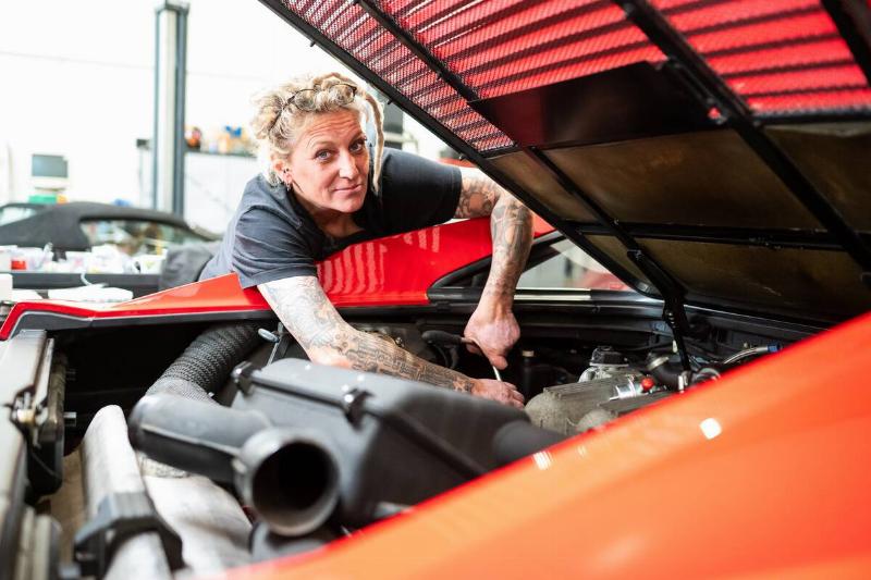Classic car mechanic Tanja Trautmann Classic car mechanic Tanja Trautmann