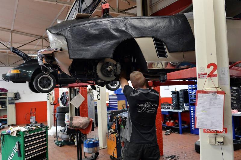 Feature trade - auto shop Feature trade - auto shop