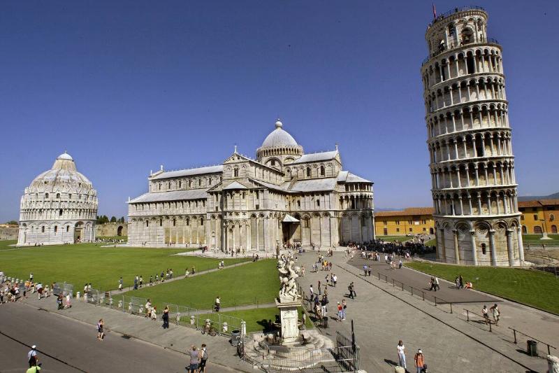 Leaning Tower Offers Night Views Leaning Tower Offers Night Views