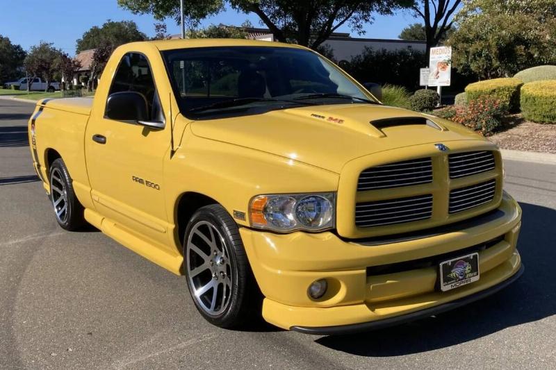 2005_dodge_ram-1500_img_8525-27654.jpeg