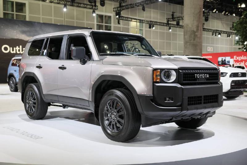 Car Makers Showcase New Models At Los Angeles Auto Show Car Makers Showcase New Models At Los Angeles Auto Show