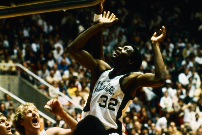 Gregory Kelser in Action under Basket