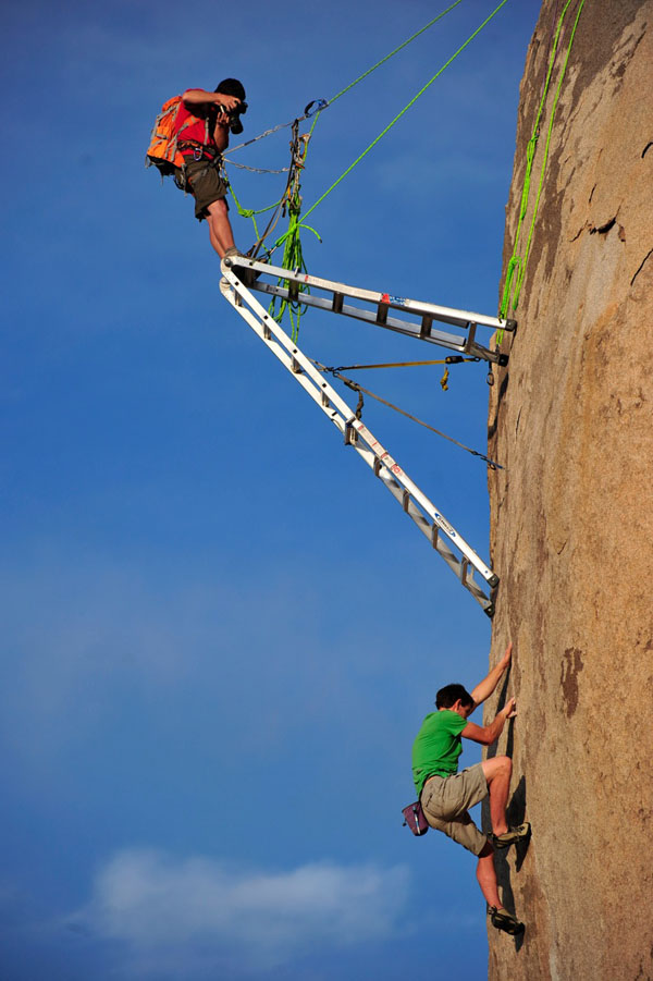 How people take photos of rock climbers